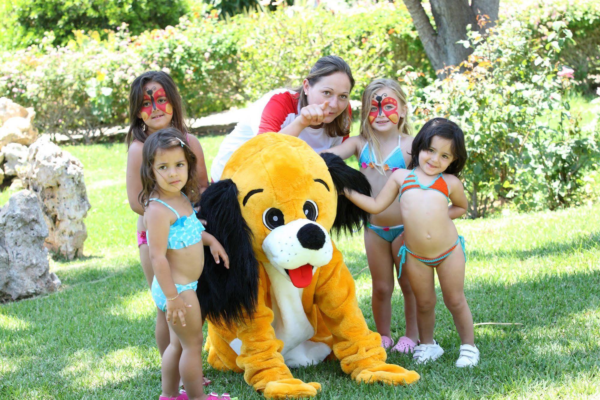 Hsm Canarios Park Calas de Mallorca Luaran gambar